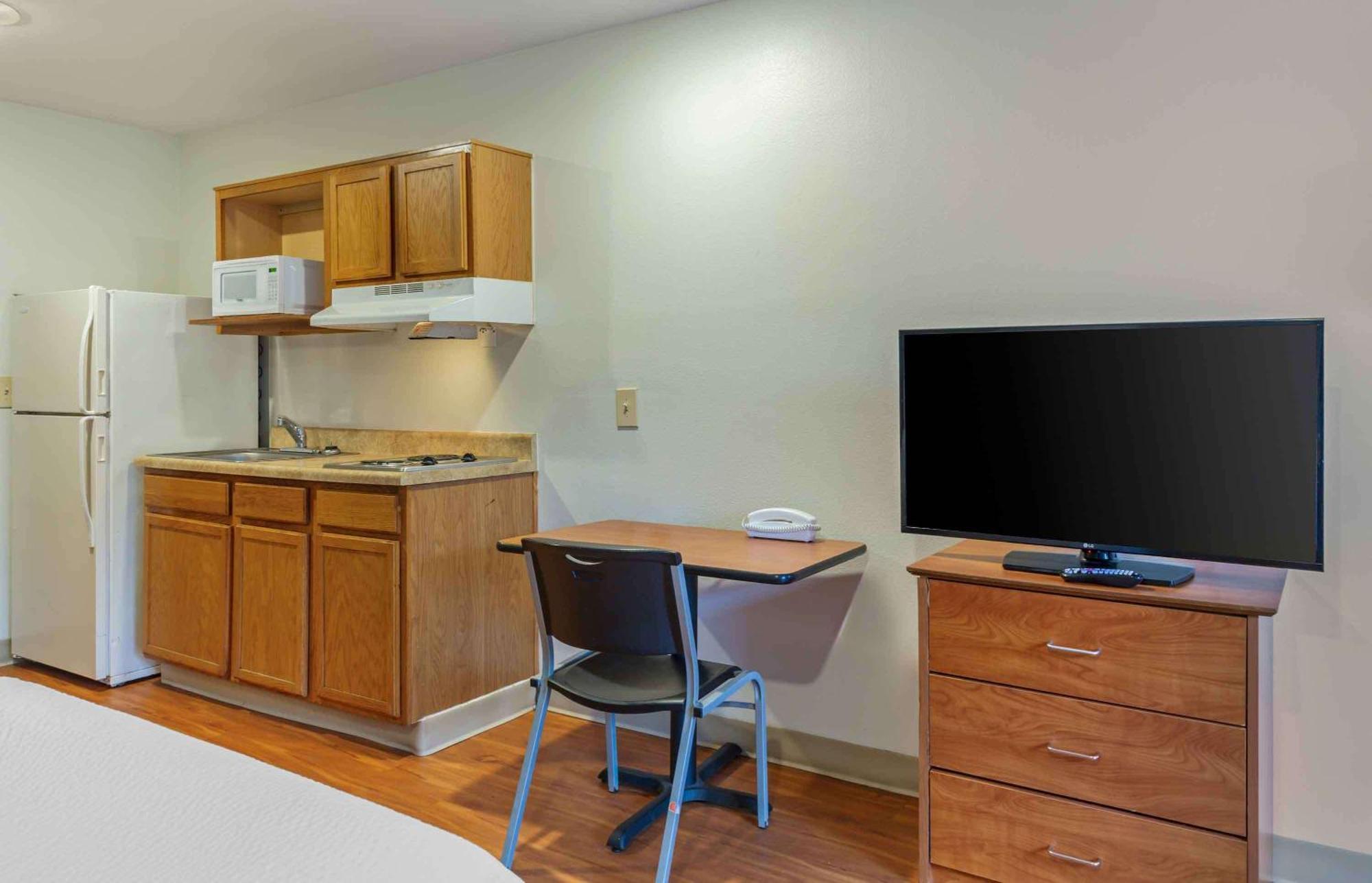 Extended Stay America Select Suites - Fayetteville - West Экстерьер фото